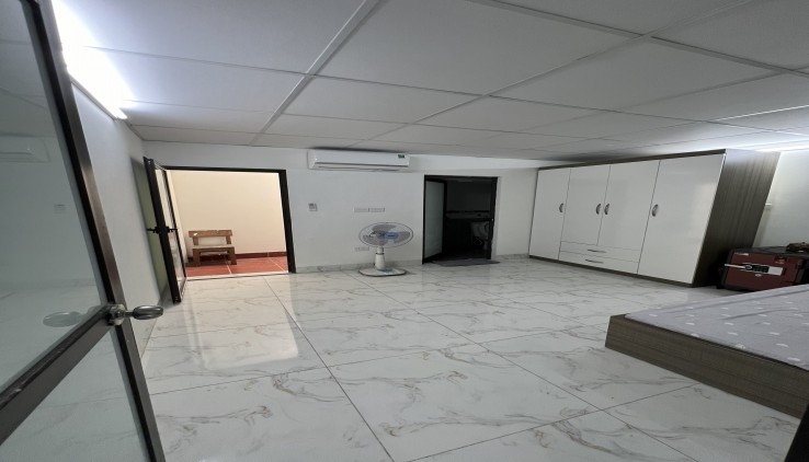 Cho thuê căn hộ chung cư tòa Thành Công Tower 57 Láng Hạ, 178 m² - 3 ngủ, 2VS, 18 Tr